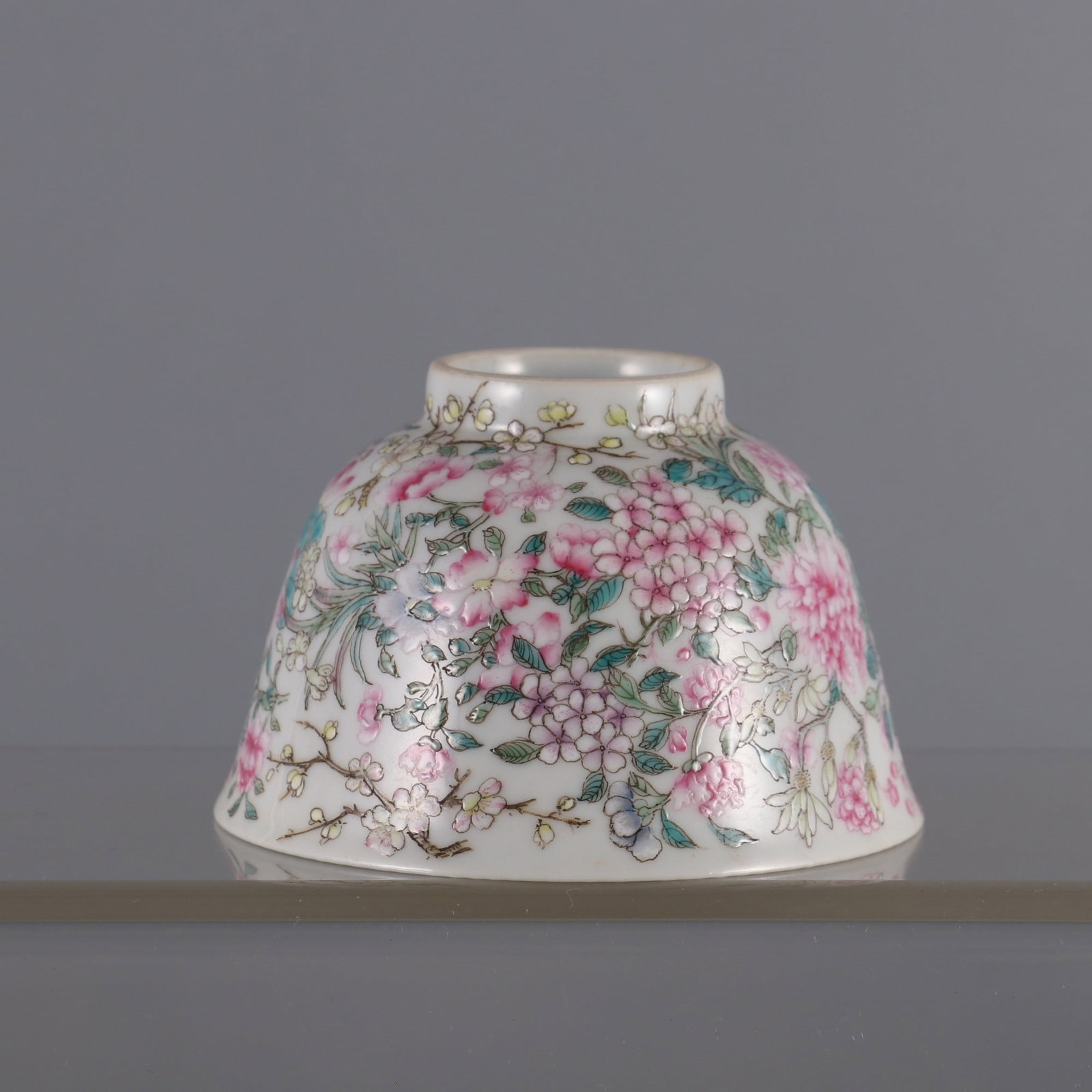 An Exquisite Famille-Rose Flower Pattern Cup - 6