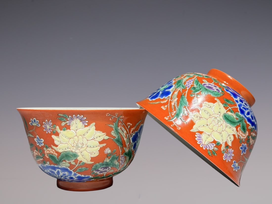 A Pair of Exquisite Enamel Ruby Red-Ground Flower Pattern Bowl: A Pair of Exquisite Enamel Ruby Red-Ground Flower Pattern Bowl,Qing Dynasty, China,Kangxi Four-character Mark,Size:2.6inx4.4in一对珐琅彩胭脂红地&#
