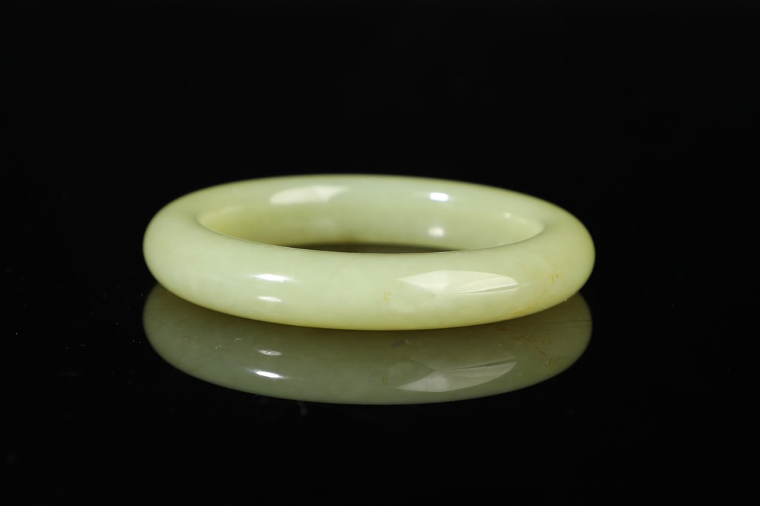 An Exquisite Yellow Jade Bracelets - 3