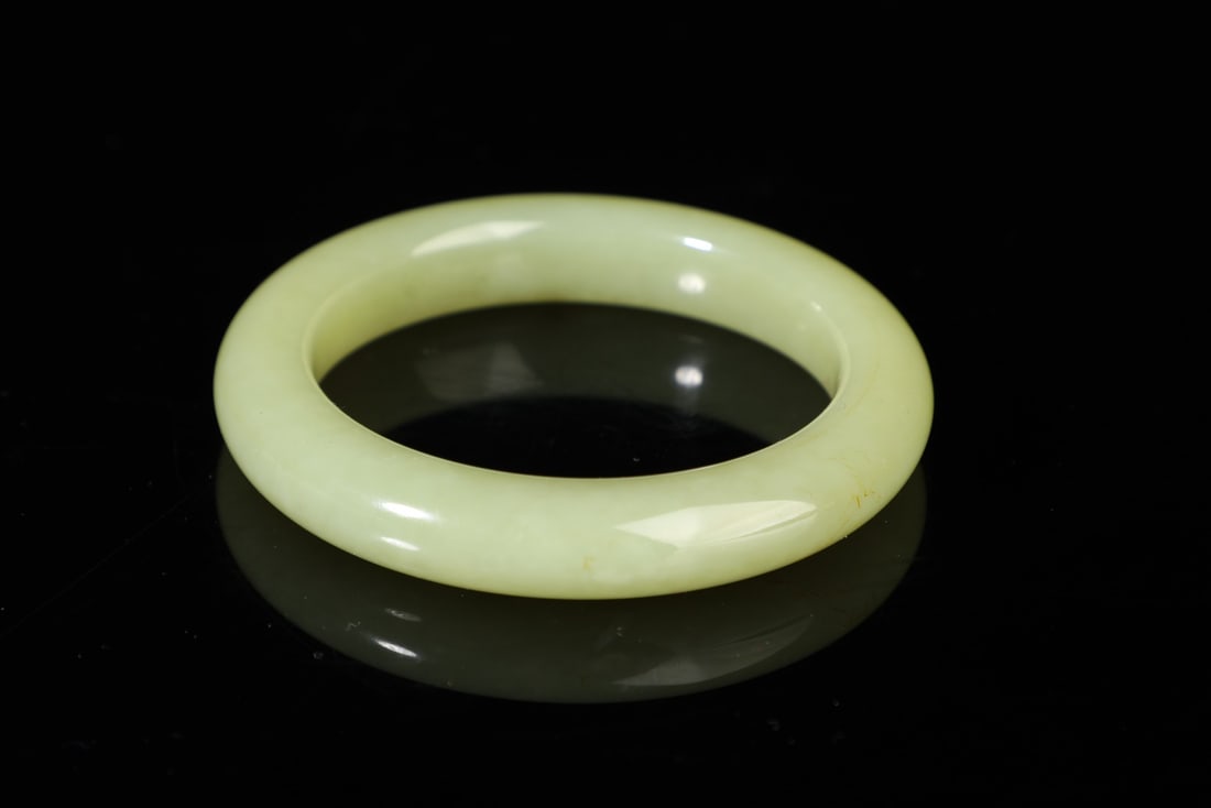An Exquisite Yellow Jade Bracelets - 5