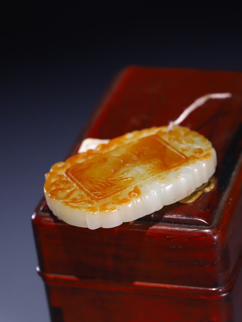 An Exquisite White Jade Flower Pattern Pendant - 8