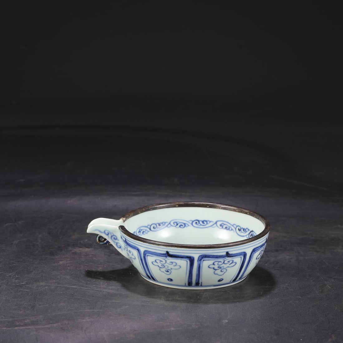 An Exquisite Blue and White Lotus Pattern Cover with Silver Ritual Vessel: An Exquisite Blue and White Lotus Pattern Cover with Silver Ritual Vessel,Yuan Dynasty,