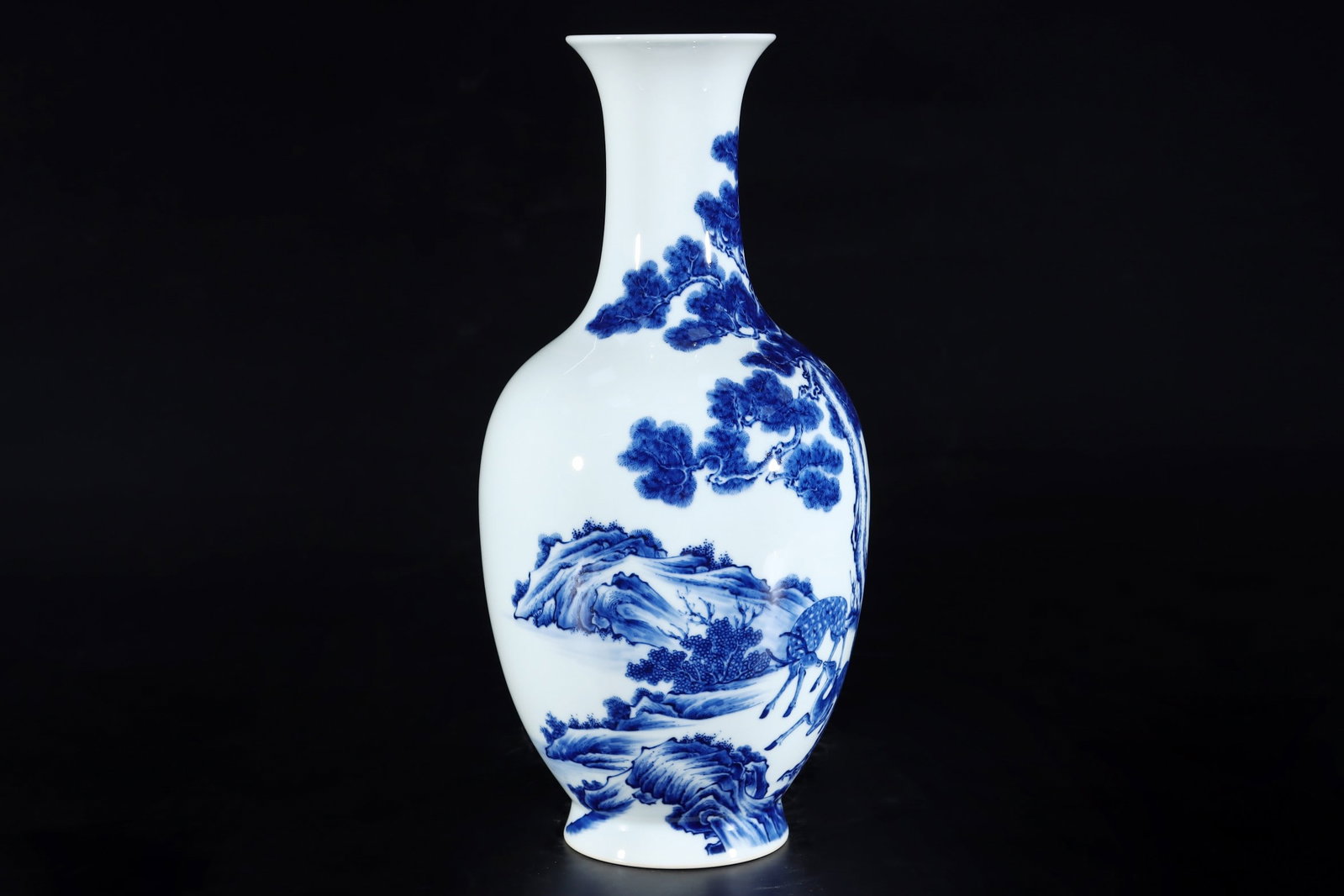 A Rare Blue and White Pine and Deer Pattern Vase: A Rare Blue and White Pine and Deer Pattern Vase,Qing Dynasty, China,Yongzheng Six-character