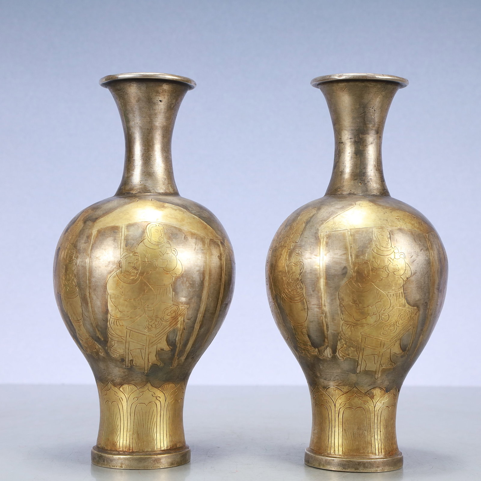 A Exquisite A pair of Gilt Silver Character and Story Pattern Vase: A Exquisite A pair of Gilt Silver Character and Story Pattern Vase Tang Dynasty, China Size:5.1inx10.2in
