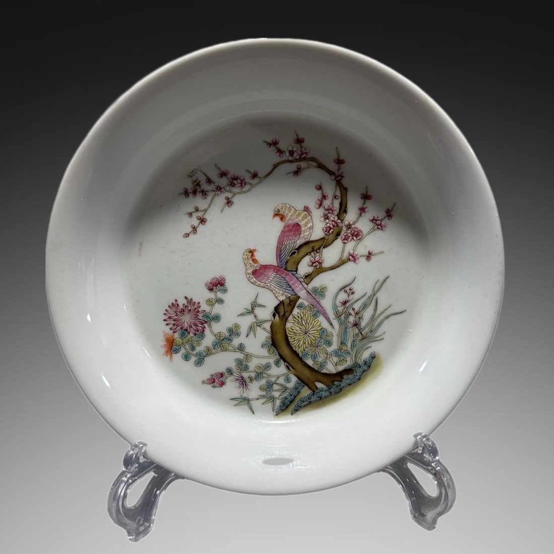 An Exquisite Famille-Rose Flower and Bird Pattern Plate: An Exquisite Famille-Rose Flower and Bird Pattern Plate,Qing Dynasty, China,Daoguang Six-character Mark,Size:8.1inx1.6in