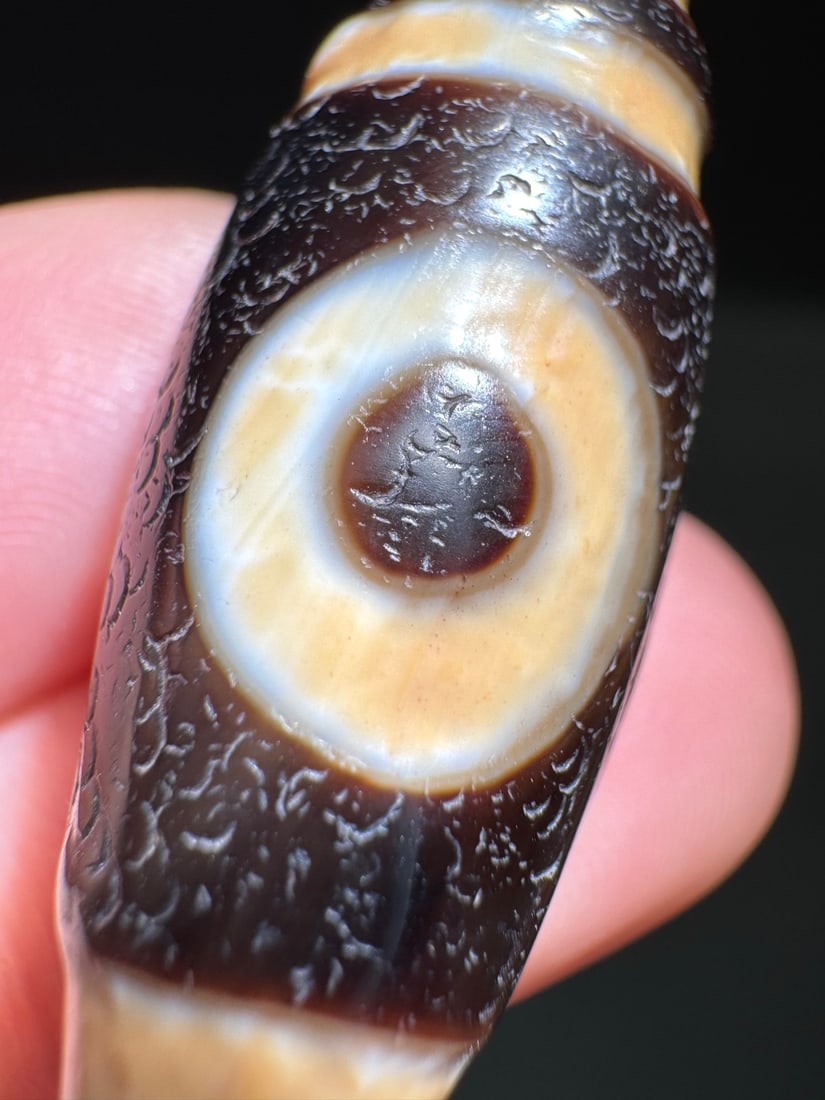 An Exquisite Two-Eye Dzi bead - 4