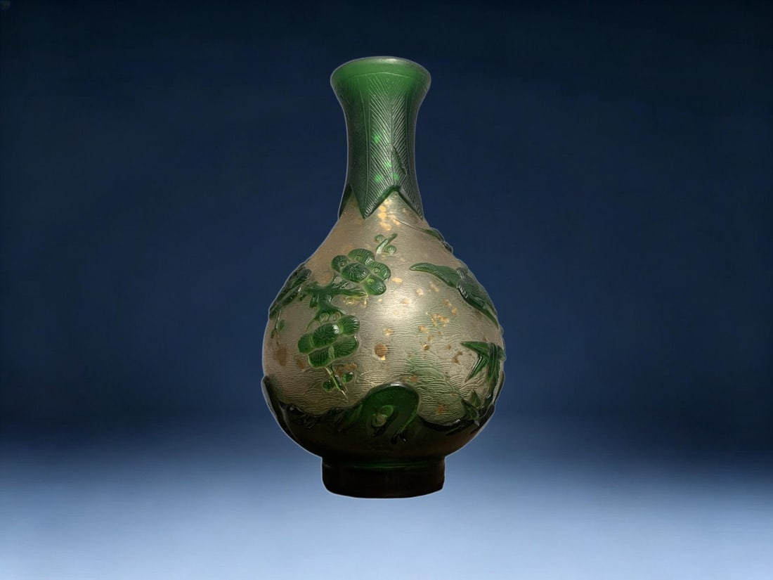 An Exquisite Colored Glaze Crane Pattern Vase - 2