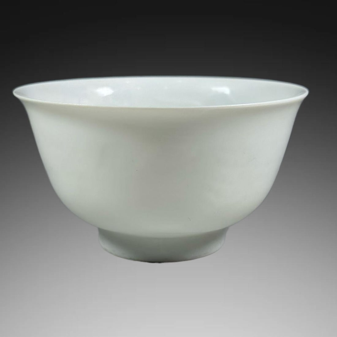 An Exquisite Sweet white Glaze Phoenix Pattern Bowl: An Exquisite Sweet white Glaze Phoenix Pattern Bowl,Ming Dynasty, China,Yongle Four-character Mark,Size:2.2inx4.1in