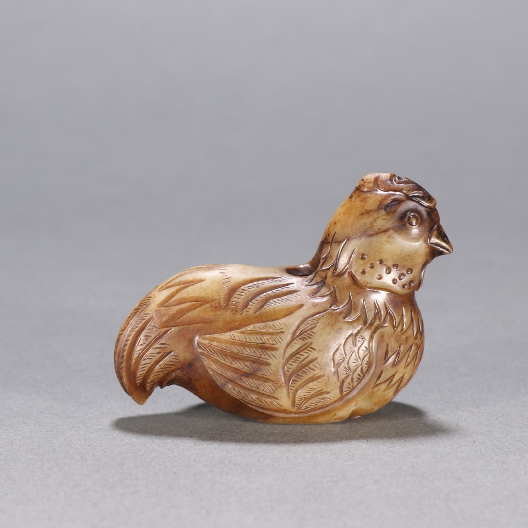 An Exquisite Hotan Jade Fowl Ornament: An Exquisite Hotan Jade Fowl Ornament,Qing Dynasty, China,Size:2inx2.5in,Weight:120g 和田玉鸡摆件,中国清代