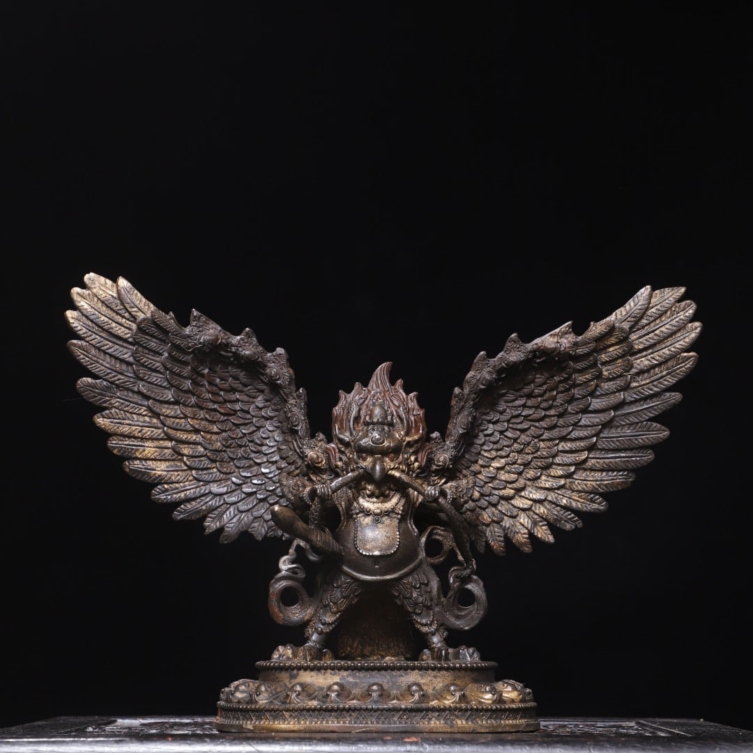 An Exquisite Bronze Gold Sludge Gilded Roc Ornament: An Exquisite Bronze Gold Sludge Gilded Roc Ornament,Ming Dynasty, China,Size:9.8inx14.6inx3.7in,Weight:2450g 铜泥金大鹏摆件,中国明代