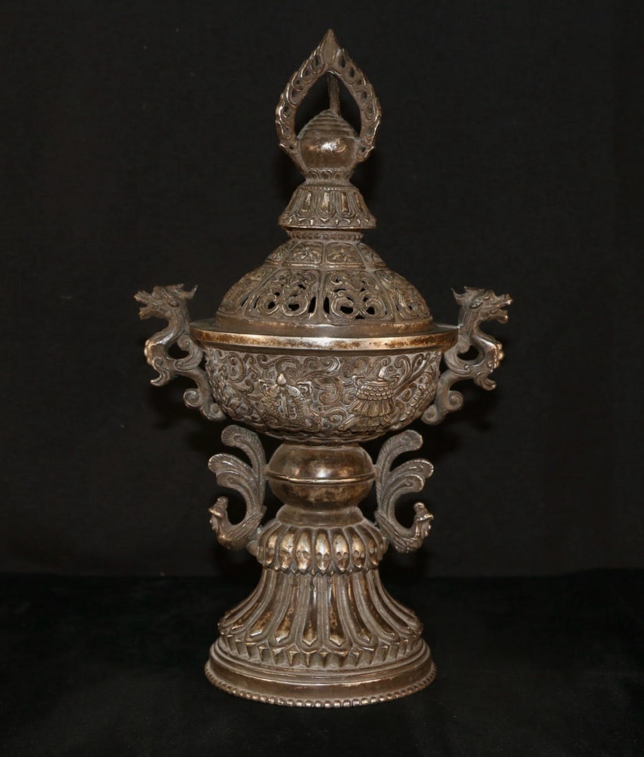 An Exquisite Silver-Gilt Copper Eight Treasures Pattern Dragon-Ears Censer (1 of 9)