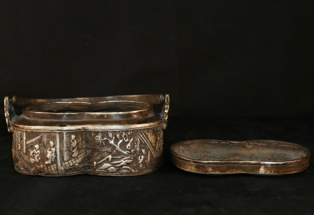 An Exquisite Silver-Gilt Copper Figures Pattern Ewer - 5