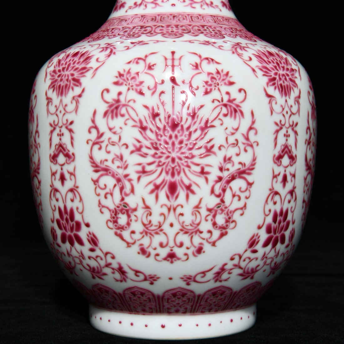 An Exquisite Agate Red Flower Pattern Double-Ears Vase - 6