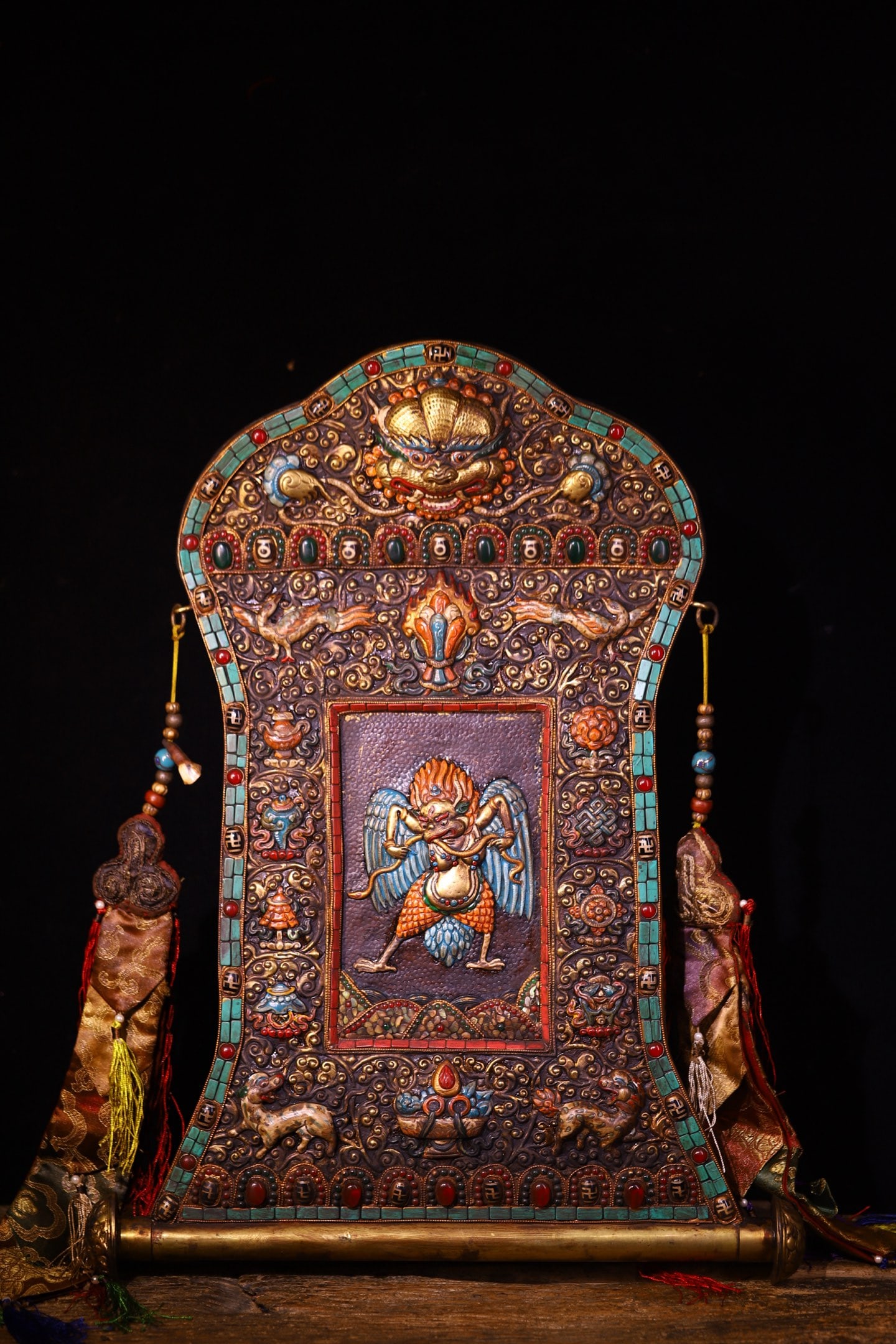 An Exquisite Bronze Inlaid Gems Thangka: An Exquisite Bronze Inlaid Gems Thangka,Qing Dynasty, China,Size:19.7inx18.9in,Weight:1600g 铜镶嵌宝石唐卡,中国清代