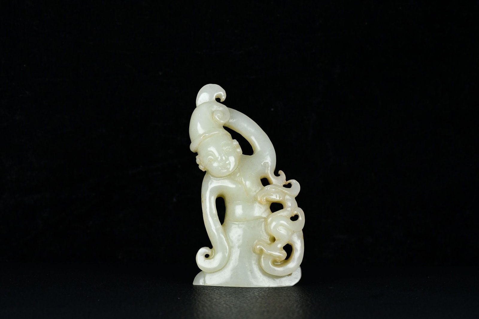 An Exquisite Hotan White Jade Figure Handheld Carving: An Exquisite Hotan White Jade Figure Handheld Carving,Ming Dynasty,China,Size:3.3inx2in,Weight:75g 和田白玉人手把件,中国明代