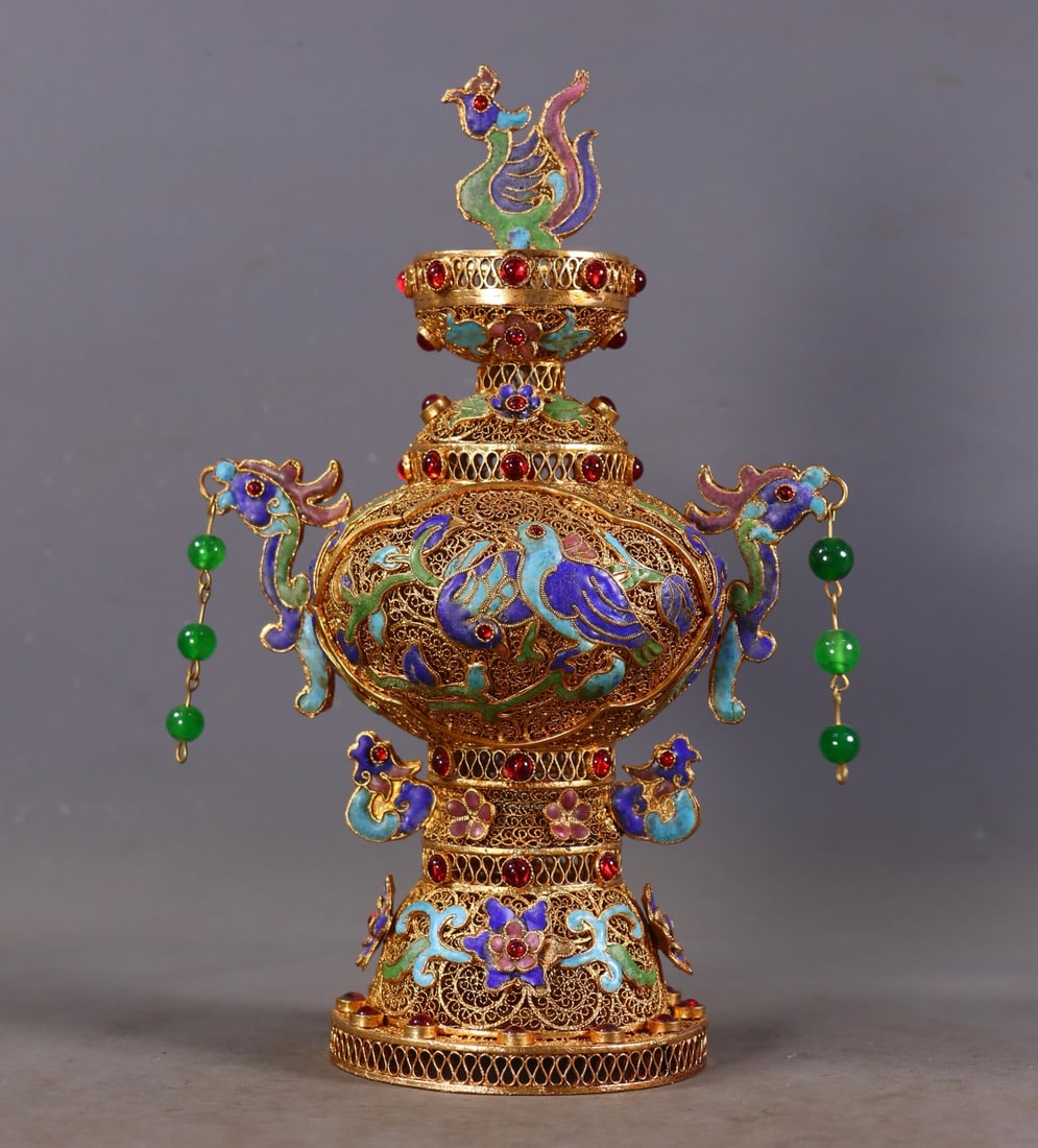 An Exquisite Filigree Gilt Inlaid Gems Dragon and Phoenix Pattern Censer: An Exquisite Filigree Gilt Inlaid Gems Dragon and Phoenix Pattern Censer,Qing Dynasty, China,Qianlong Four-character Mark,Size:9.3inx5.9inx3.3in,Weight:516g 花丝鎏金镶