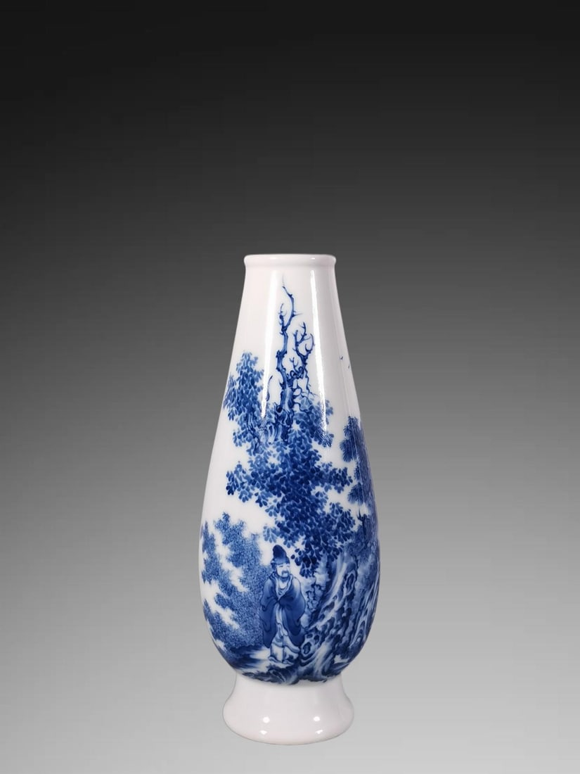 An Exquisite Blue and White Figures Pattern Vase: An Exquisite Blue and White Figures Pattern Vase,Republic of China,With Mark,Size:7.7inx1.5inx3.1in 青花人物纹瓶,民国,带款