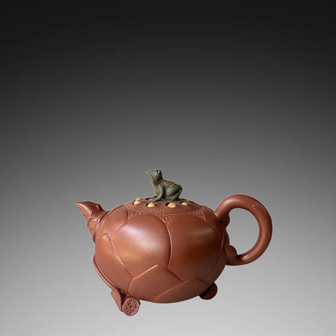 An Exquisite Purple Sands Frog Lotus Seeds Bottle: An Exquisite Purple Sands Frog Lotus Seeds Bottle,Republic of China,With Mark,Size:6.3inx4.3in 紫砂青蛙莲子壶,民国,带款