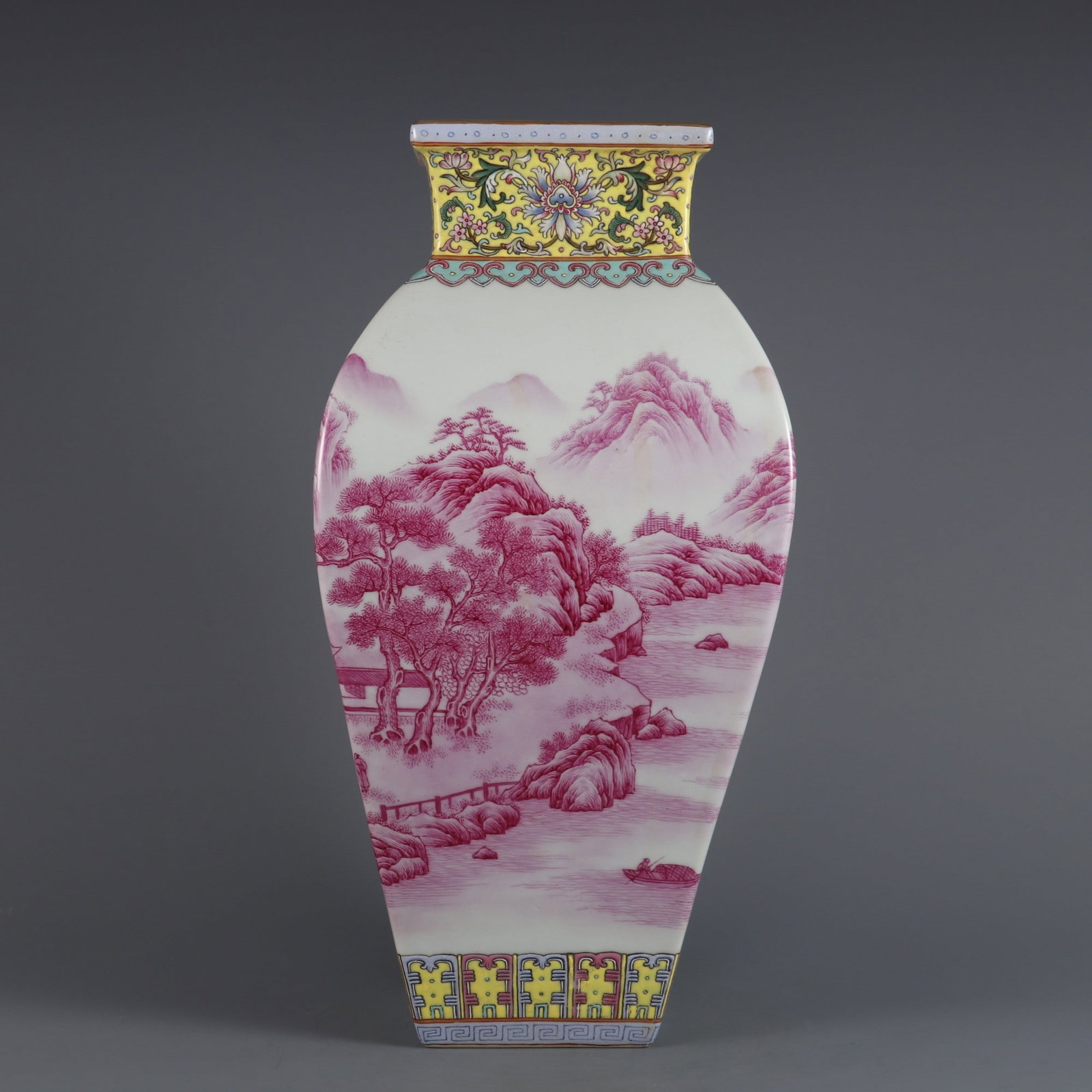 An Exquisite Agate Red Landscape Pattern Vase - 2