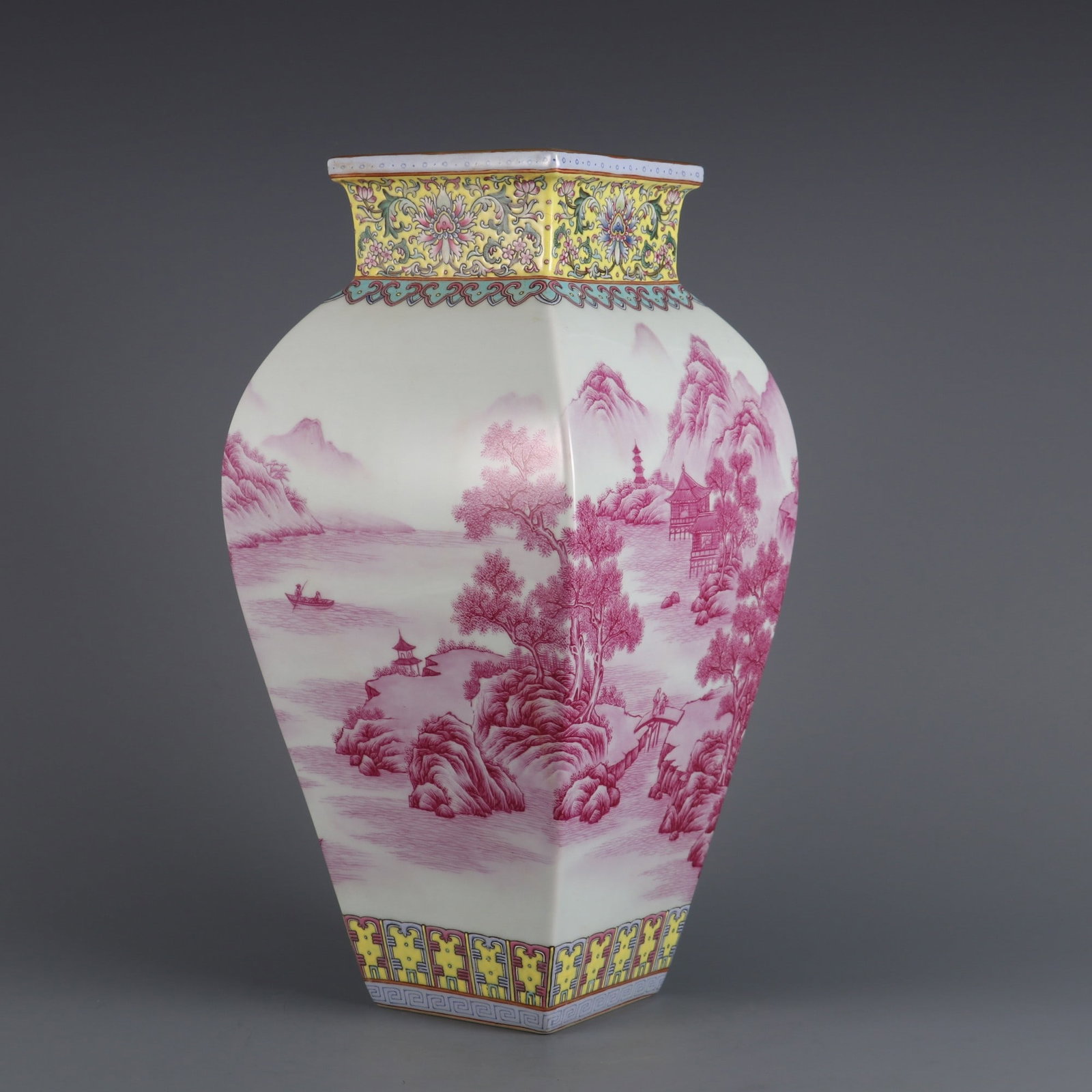 An Exquisite Agate Red Landscape Pattern Vase - 3