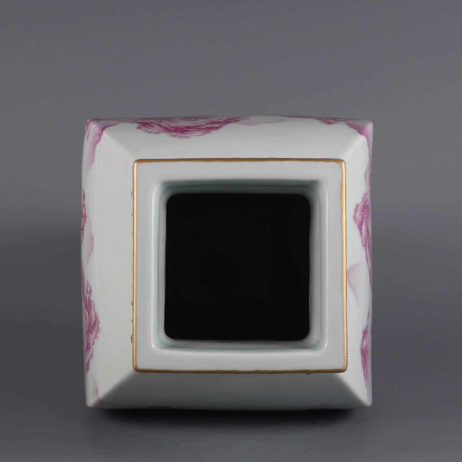 An Exquisite Agate Red Landscape Pattern Vase - 8