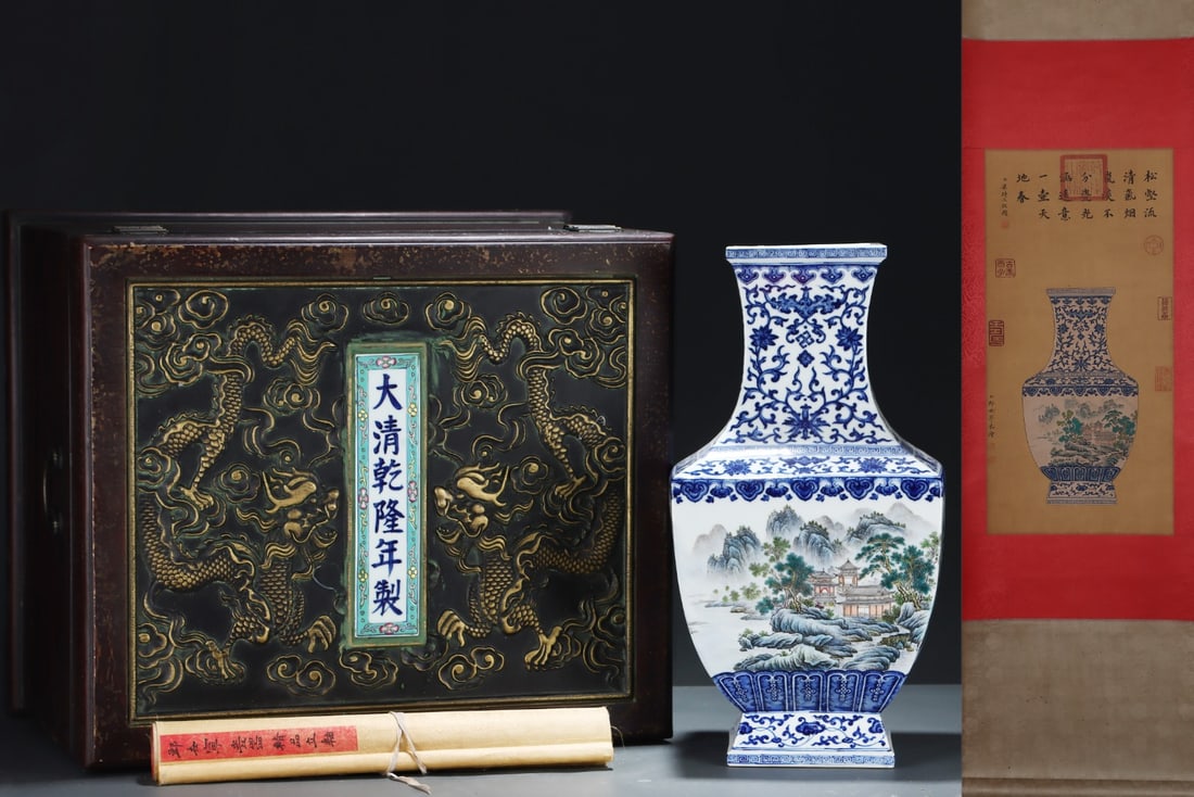 An Exquisite Blue and White Famille-Rose Landscape Pattern Vase: An Exquisite Blue and White Famille-Rose Landscape Pattern Vase,Qing Dynasty, China,Qianlong Six-character Mark,Size:18.3inx9.4in 青花粉彩山水纹瓶,È