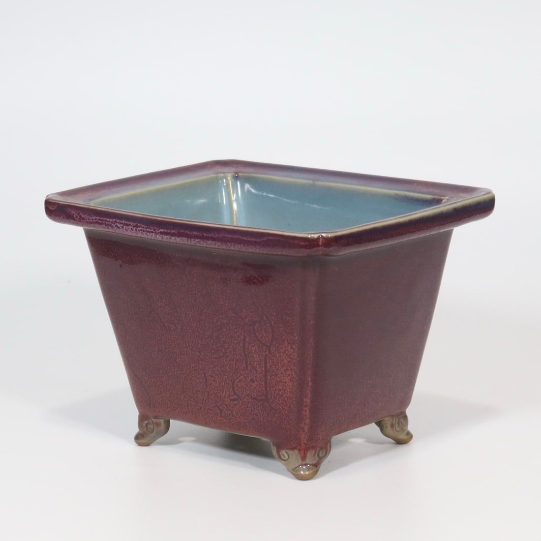 An Exquisite Purple Glazed Flower Plate - 2