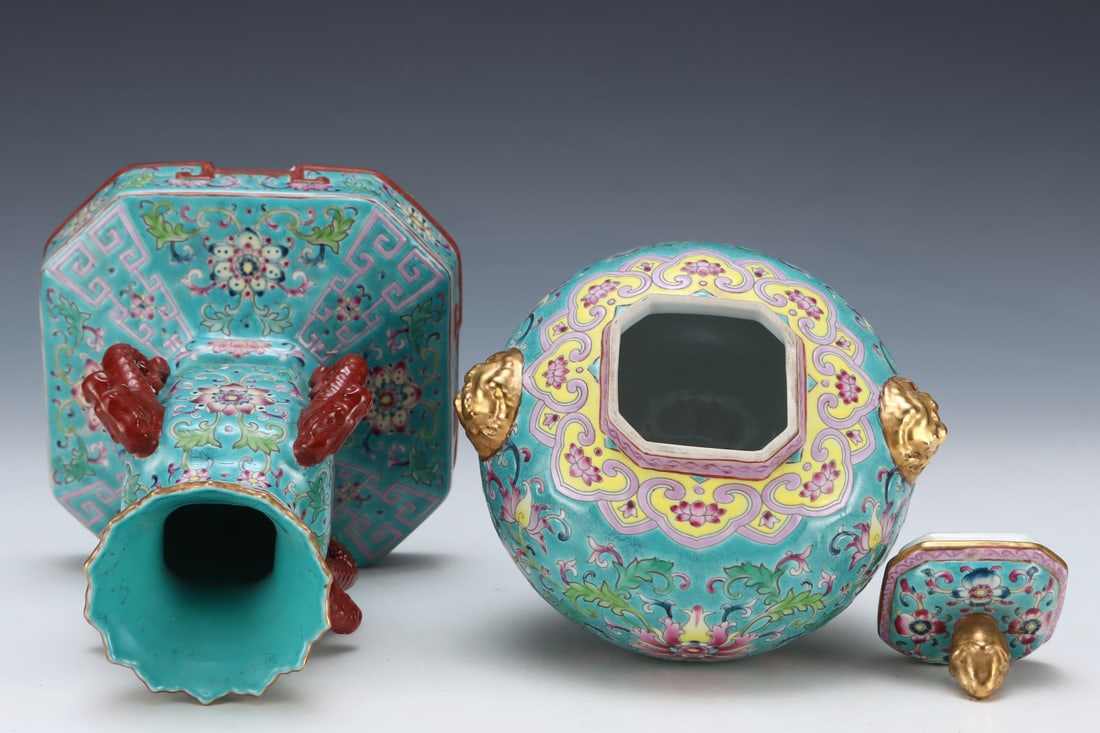 An Exquisite Enamel Lotus Pattern Hatstand - 7