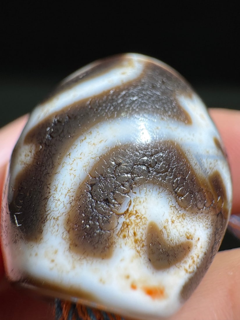 An Exquisite Square Vase Dzi bead - 5