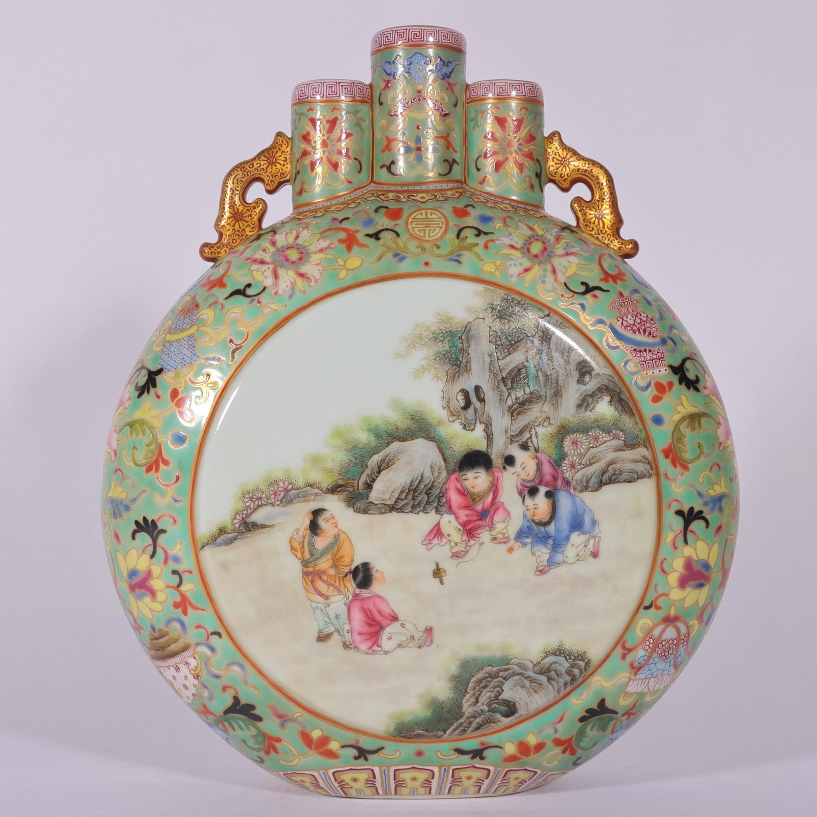 An Exquisite Enamel Green Ground Painted Gold Figures Pattern Vase: An Exquisite Enamel Green Ground Painted Gold Figures Pattern Vase,Qing Dynasty, China,Qianlong Four-character Mark,Size:10.9inx1.3inx8.5inx2.8in 珐琅彩绿地描ດ