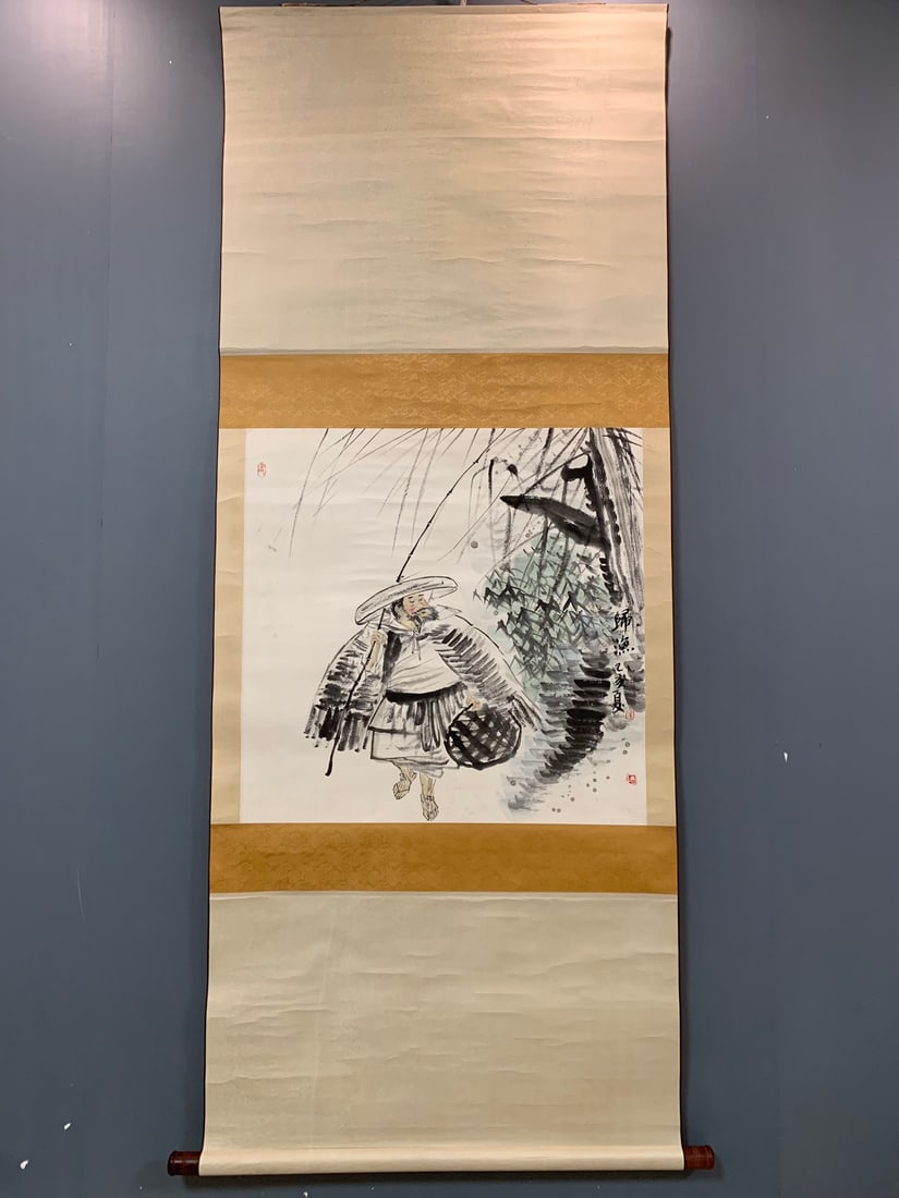 A Chinese Vertical Scroll Ink Painting of Figures on Paper: A Chinese Vertical Scroll Ink Painting of Figures on Paper,Modern Time of China,Feng Yuan,without frame size:27.6inx27.6in