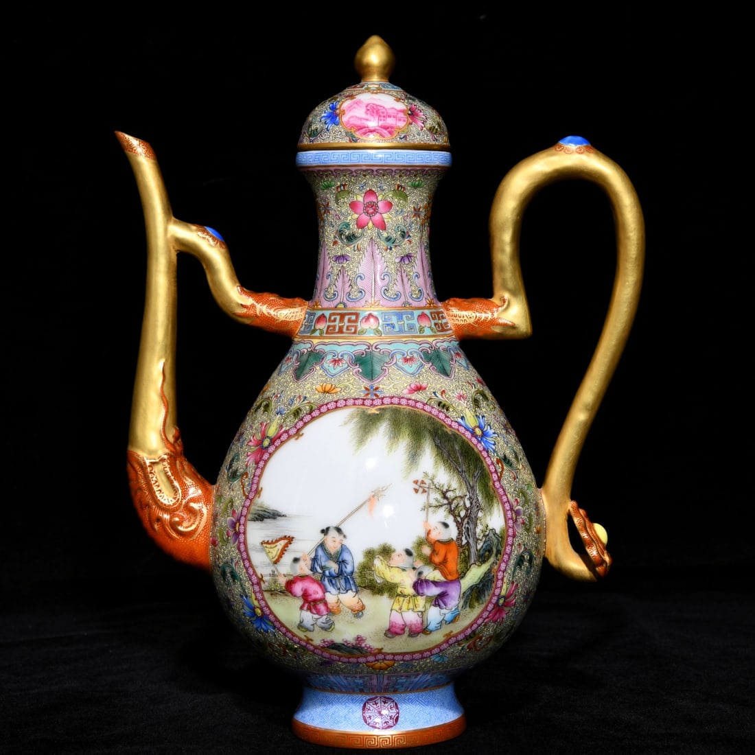 An Exquisite Enamel Gilt Figures Pattern Ewer: An Exquisite Enamel Gilt Figures Pattern Ewer,Qing Dynasty, China,Qianlong Four-character Mark,Size:9.6inx7.5in