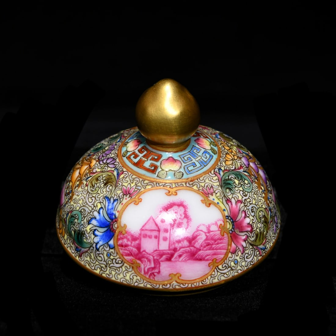 An Exquisite Enamel Gilt Figures Pattern Ewer - 7
