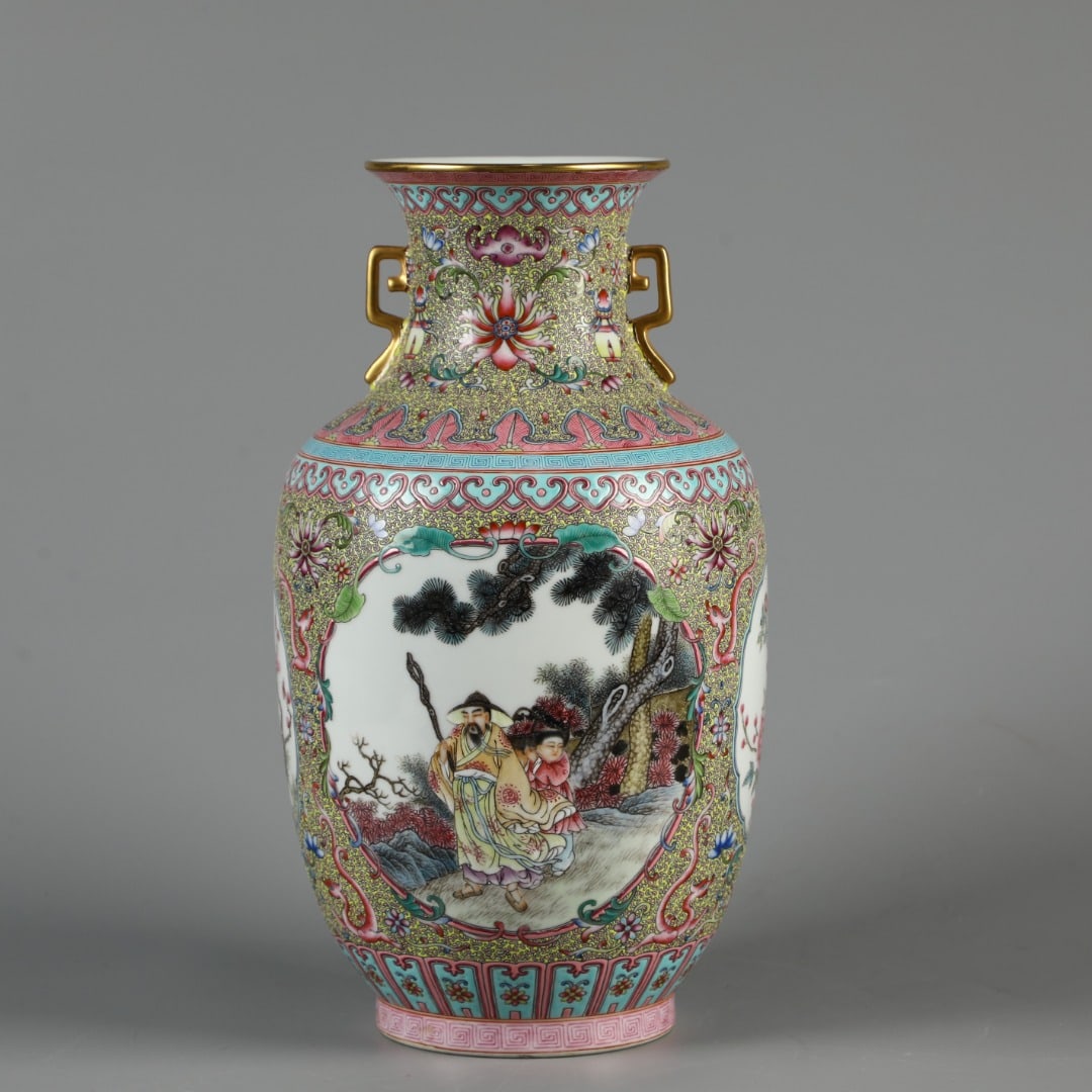 An Exquisite Enamel Figures Pattern Double-Ears Vase - 7