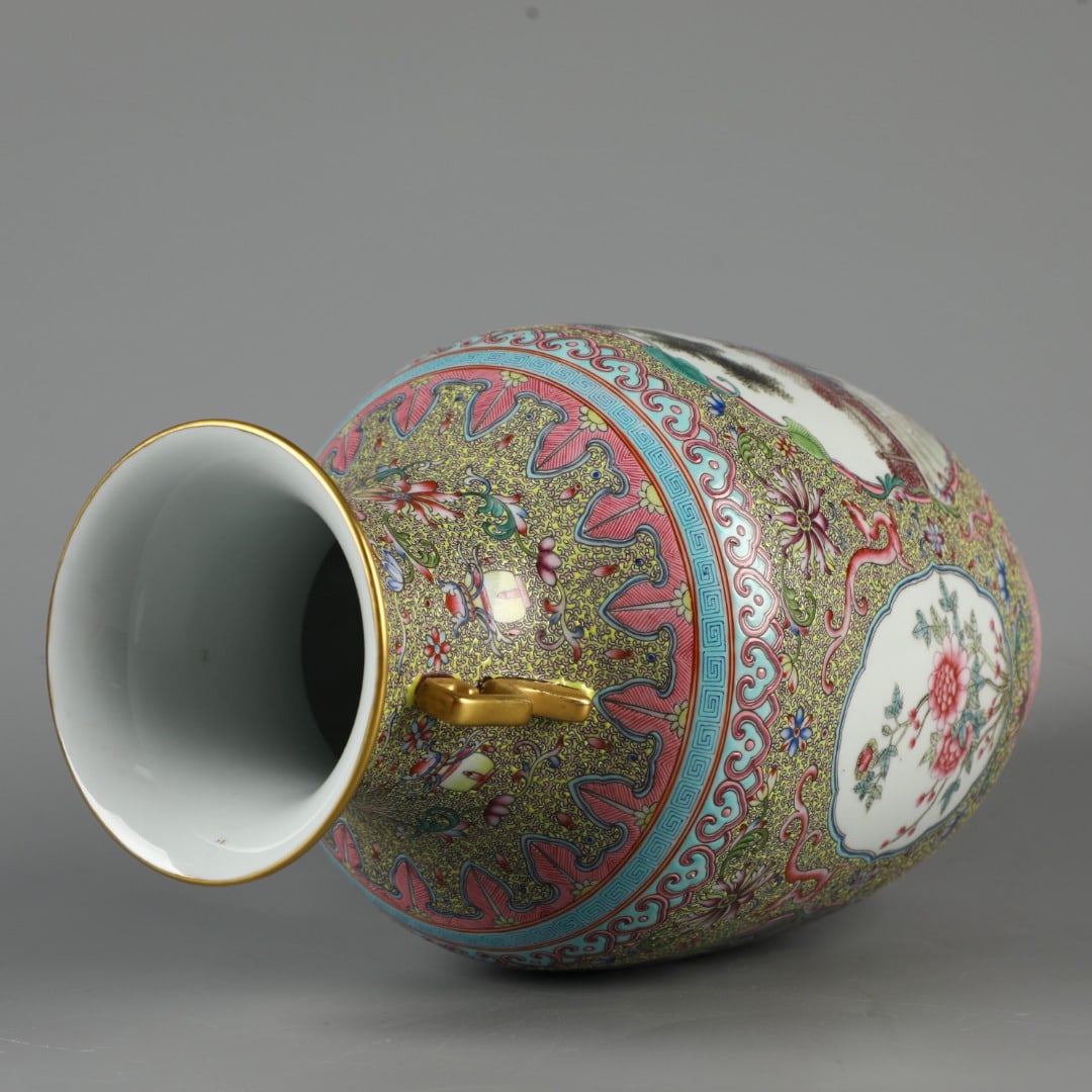 An Exquisite Enamel Figures Pattern Double-Ears Vase - 9