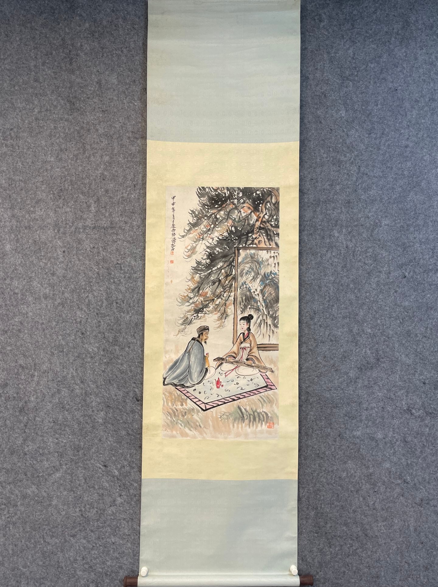 A Chinese Vertical Scroll Ink Painting of Figures on Paper: A Chinese Vertical Scroll Ink Painting of Figures on Paper,Modern Time of China,Fu Baoshi,without frame size:17.7inx37.4in 一幅中国水墨纸本人Ĥ