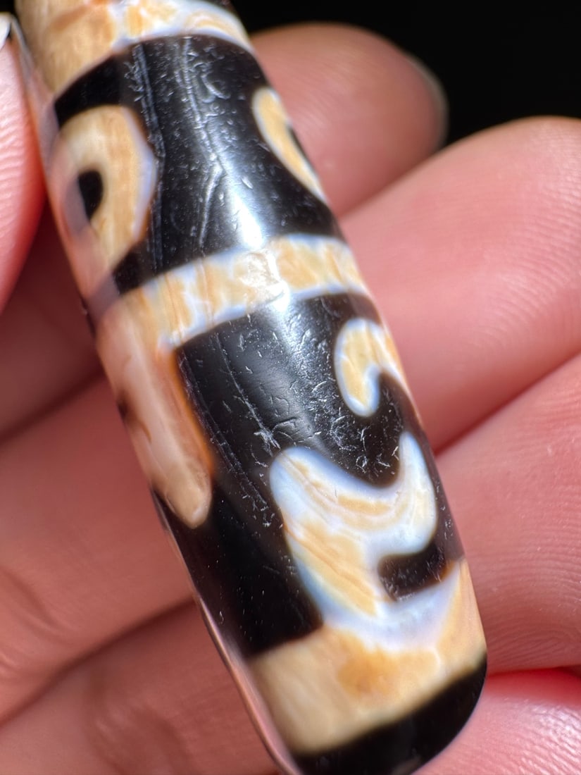 An Exquisite Three-Eye Dzi bead - 3