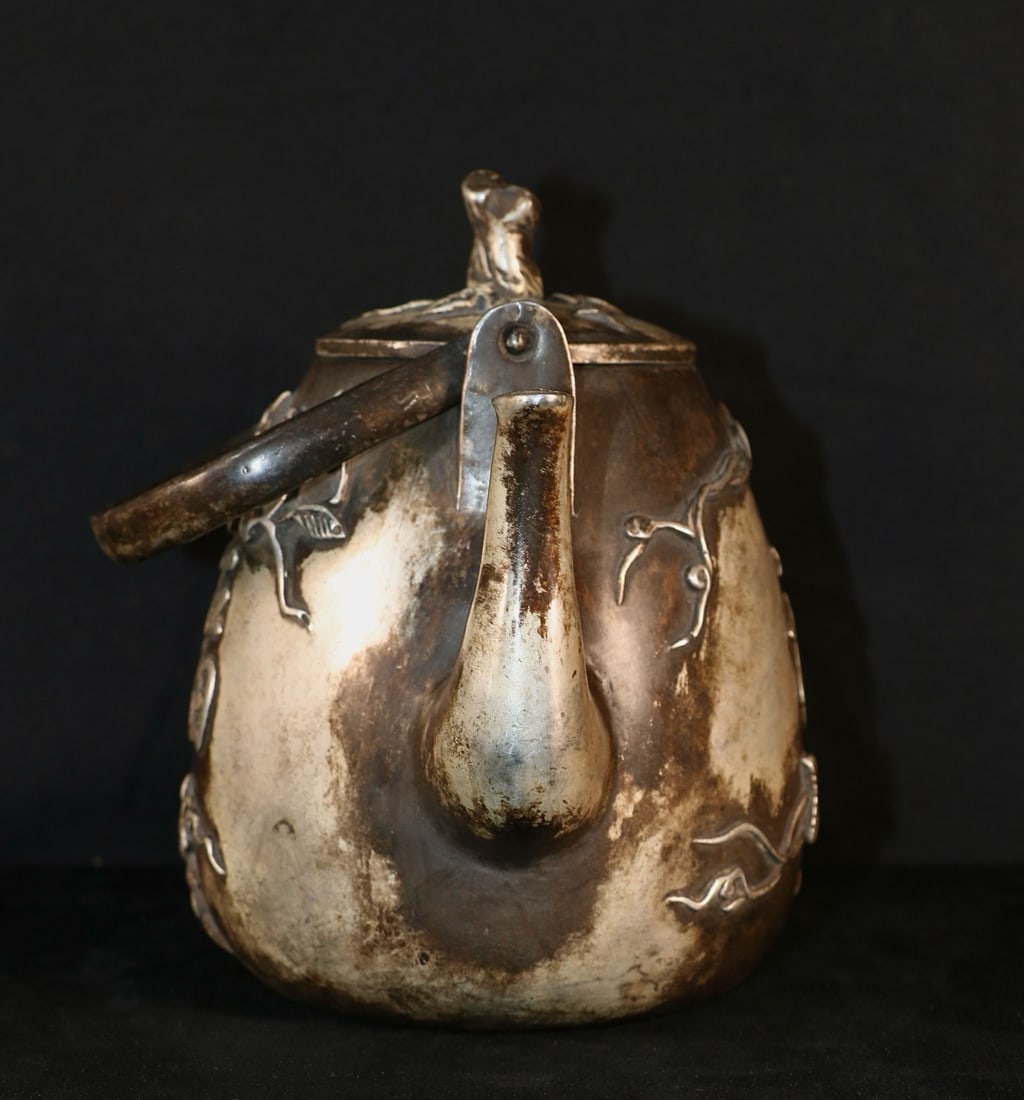 An Exquisite Silver-Gilt Copper Gourd Pattern Ewer - 5