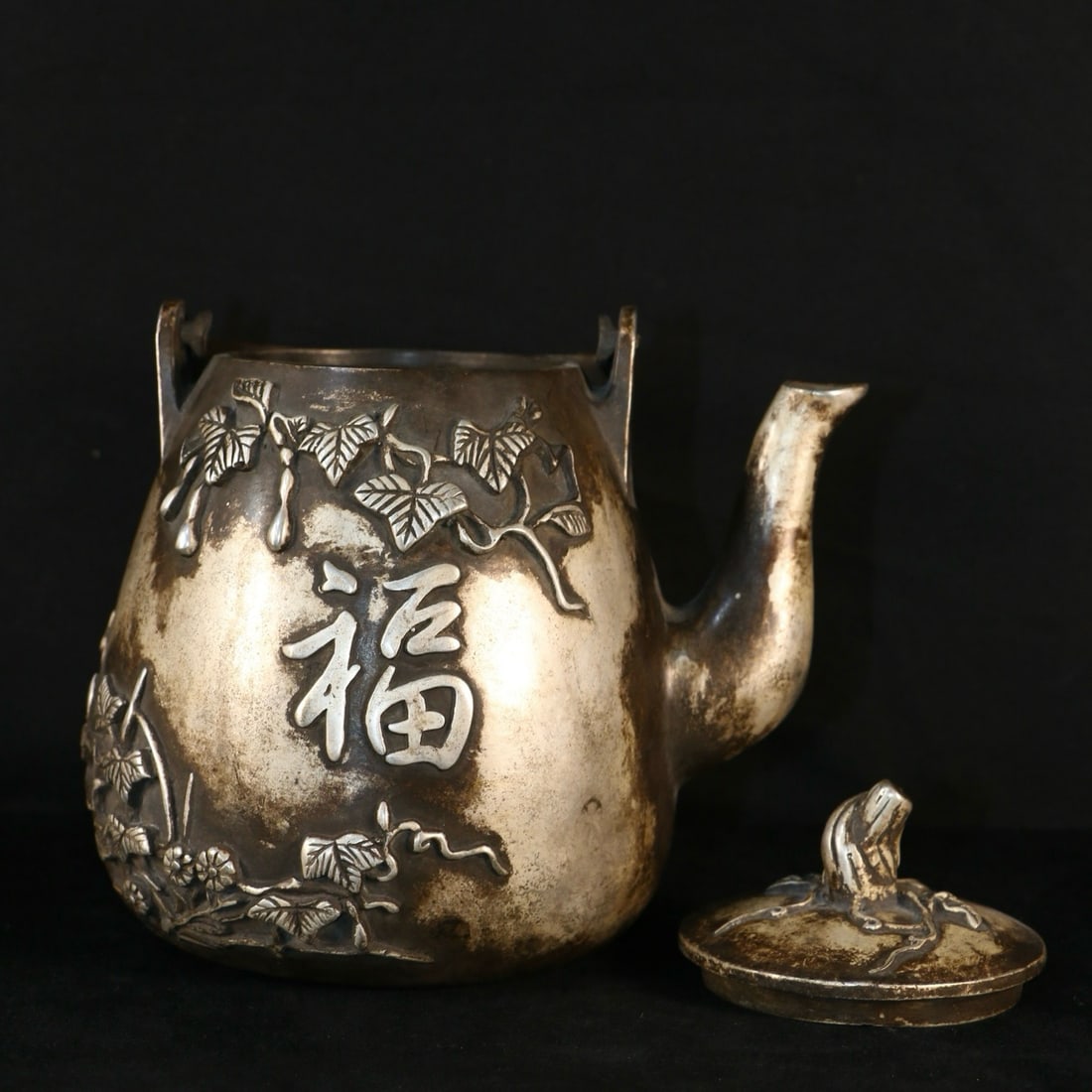 An Exquisite Silver-Gilt Copper Gourd Pattern Ewer - 6