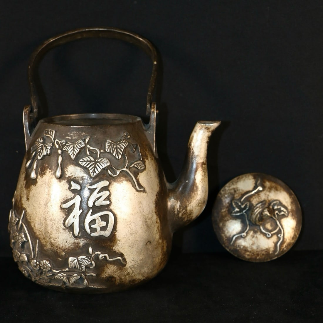 An Exquisite Silver-Gilt Copper Gourd Pattern Ewer - 7
