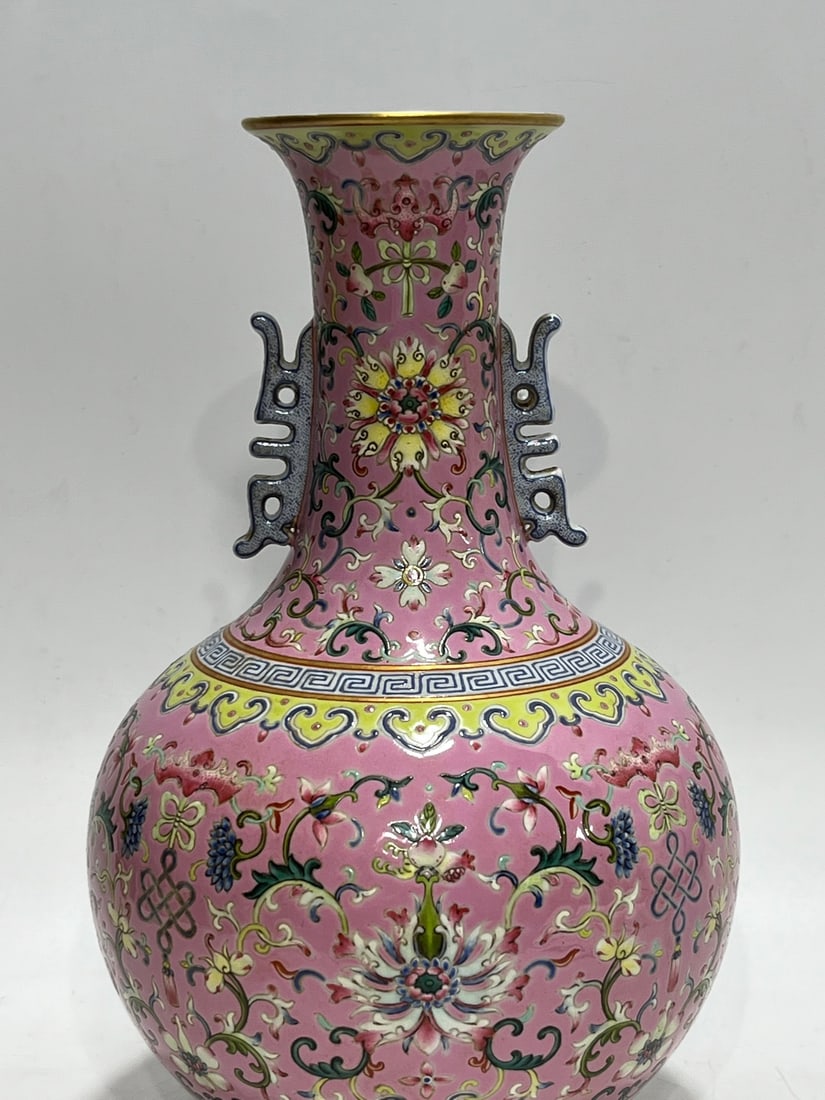 An Exquisite Ruby Red-Glazed Lotus Pattern Double-Ears Vase - 10