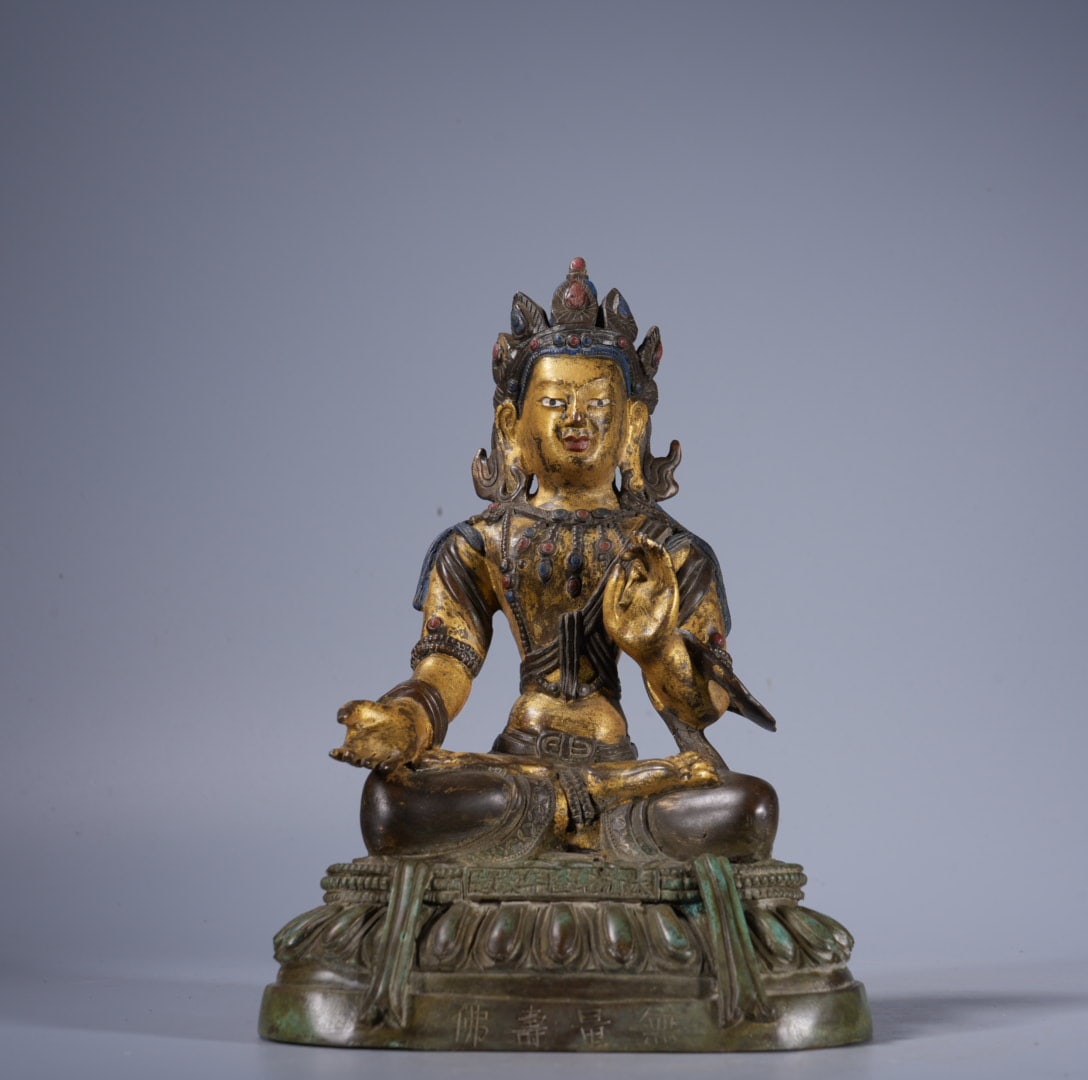 An Exquisite Coppery Buddha statue: An Exquisite Coppery Buddha statue,Qing Dynasty, China,Qianlong Six-character Mark,Size:7.5inx5.3in,Weight:3105g