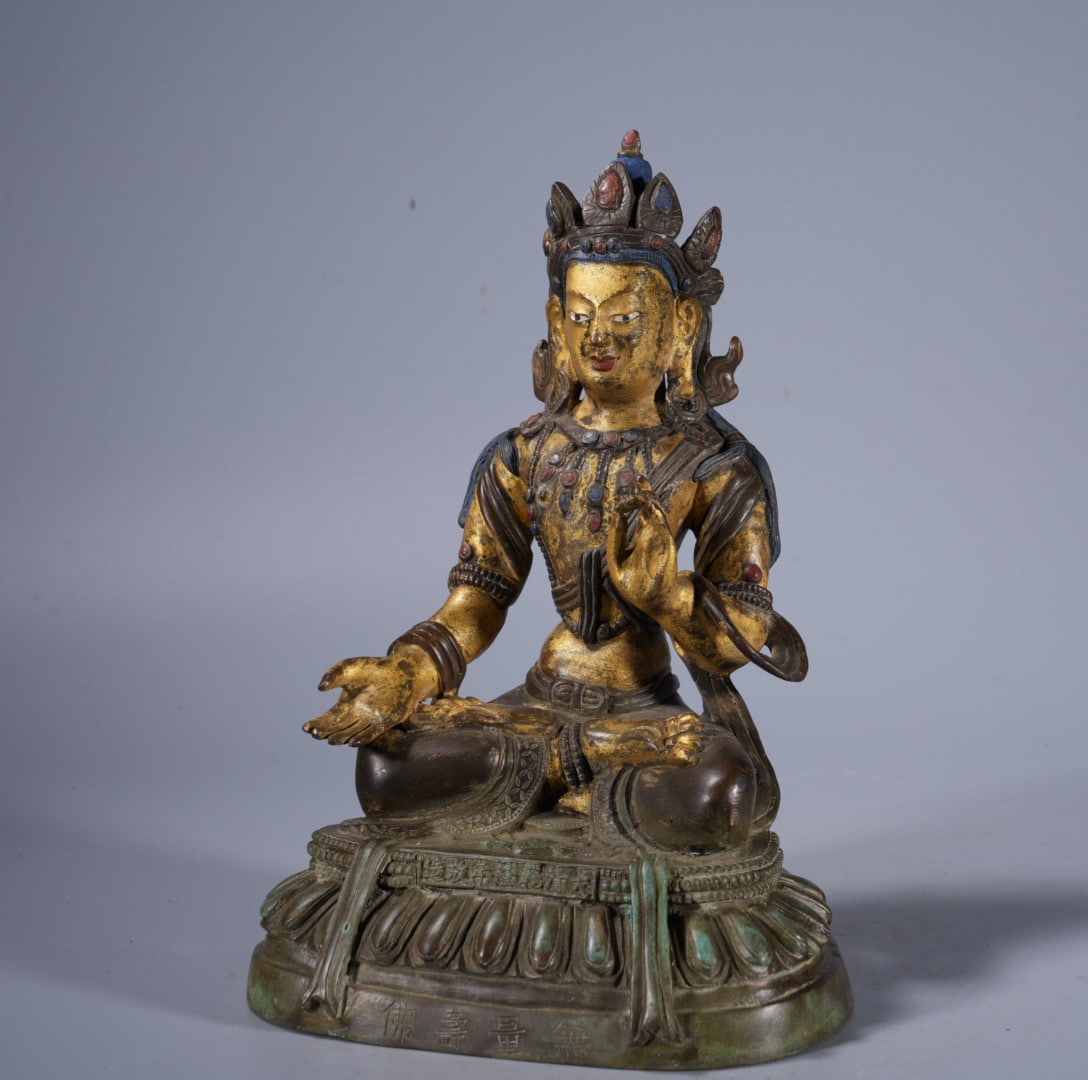 An Exquisite Coppery Buddha statue - 4