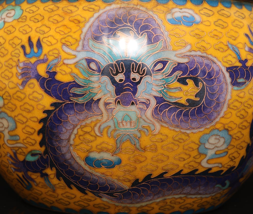 An Exquisite Cloisonne Dragon Pattern Vat - 6