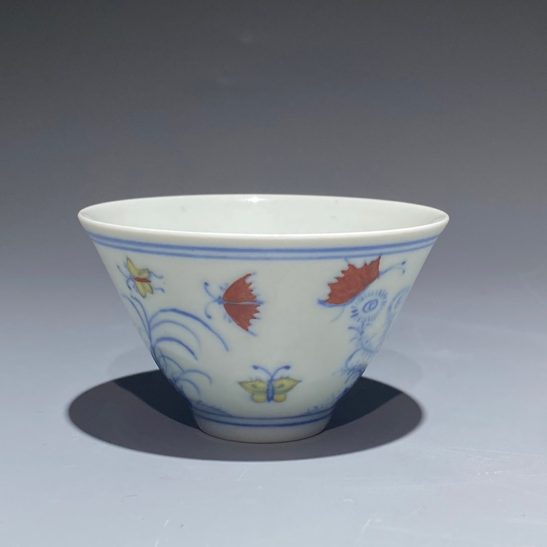 An Exquisite Doucai Grass and Insect Pattern Cup - 3