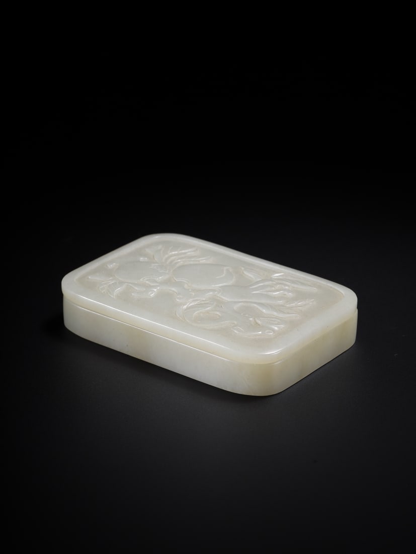 An Exquisite Hotan Jade Peach Pattern Box - 2