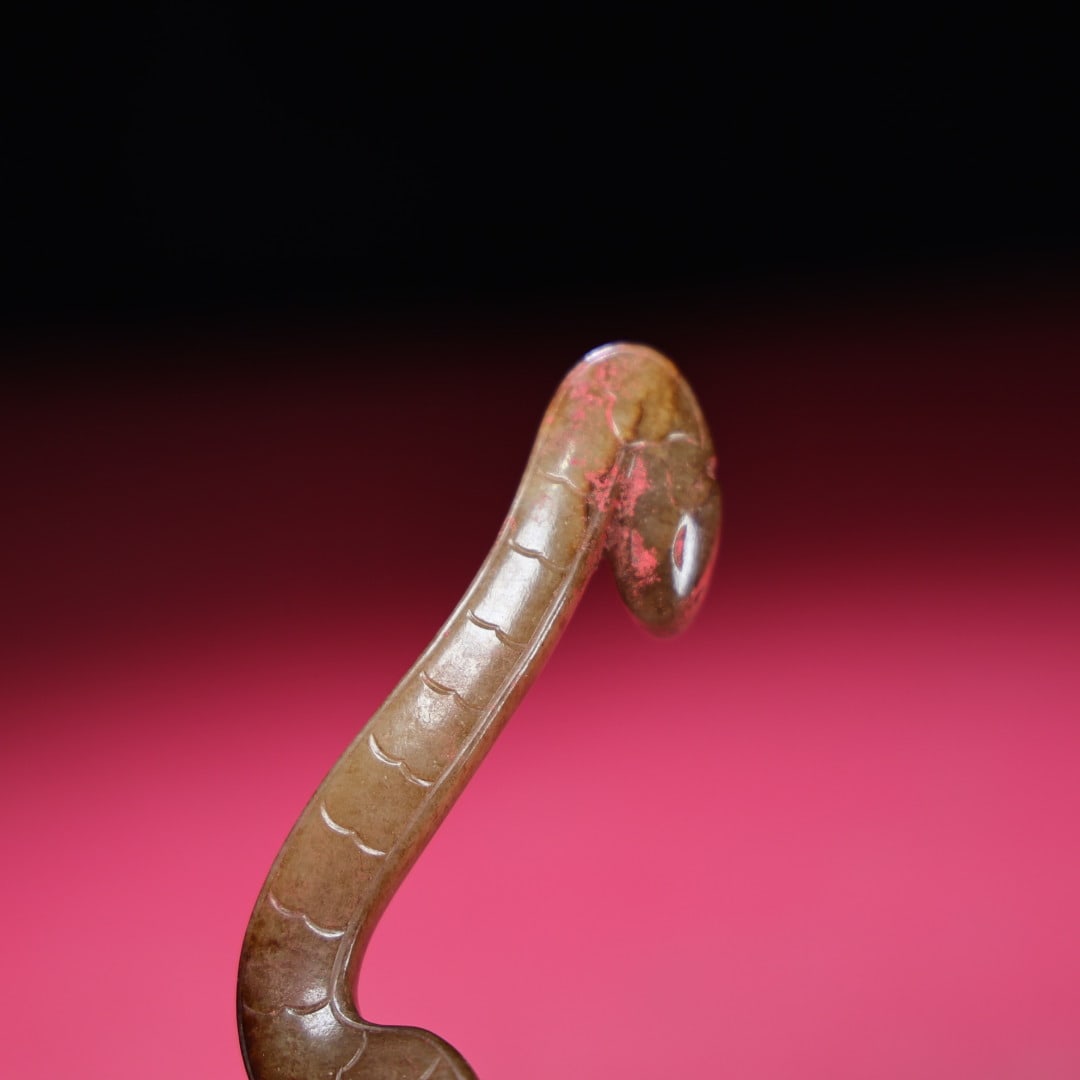 An Exquisite Hotan Jade Snake - 2