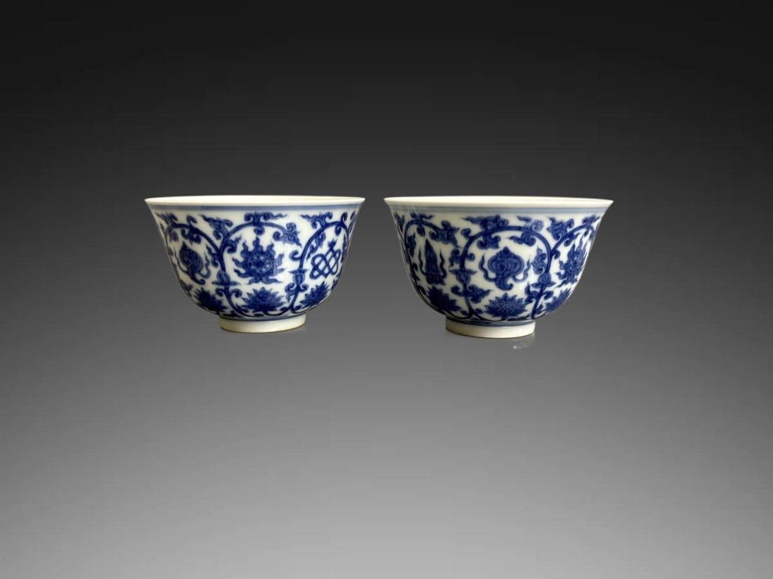 A pair of Exquisite Blue and White Lotus Pattern Cup: A pair of Exquisite Blue and White Lotus Pattern Cup,Ming Dynasty, China,Chenghua Six-character Mark,Size:3.5in×2.1in