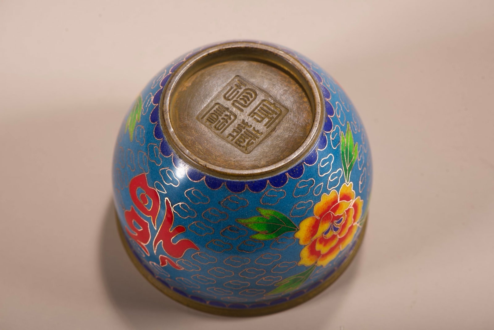 An Exquisite Cloisonne Flower Pattern Vat - 10