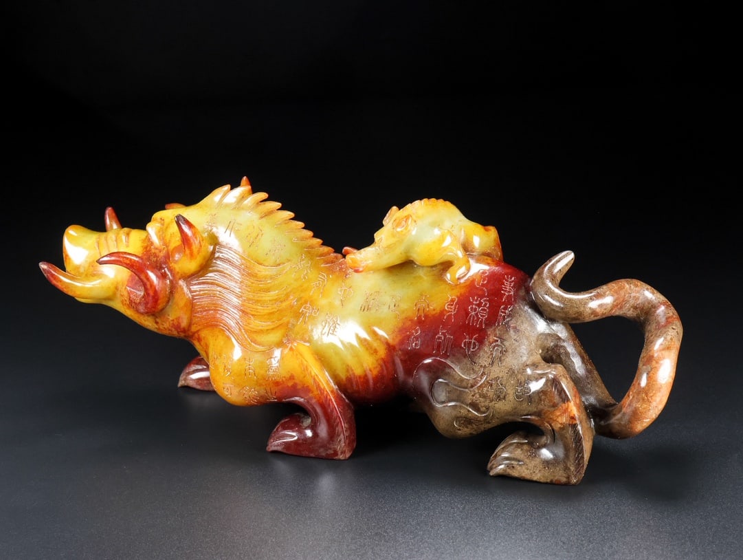 An Exquisite Hotan Jade Pig Ornament: An Exquisite Hotan Jade Pig Ornament,Han Dynasty, China,Size:9.3inx2.4inx3.5in,Weight:991g 和田玉猪摆件,中国汉代